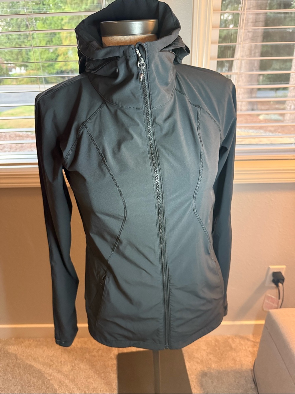 lululemon athletica Women's Hooded Black Utility/windbreaker Jacket